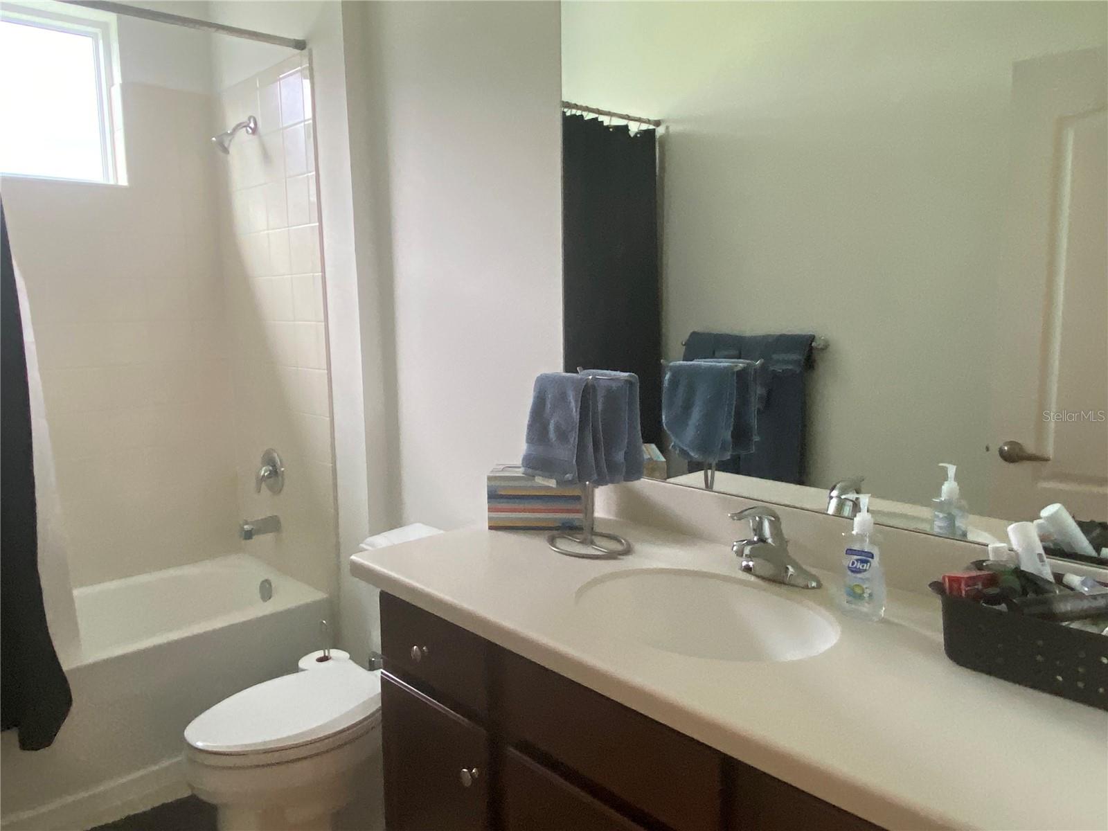 Image 12 of 29 For 1670 Royal Court