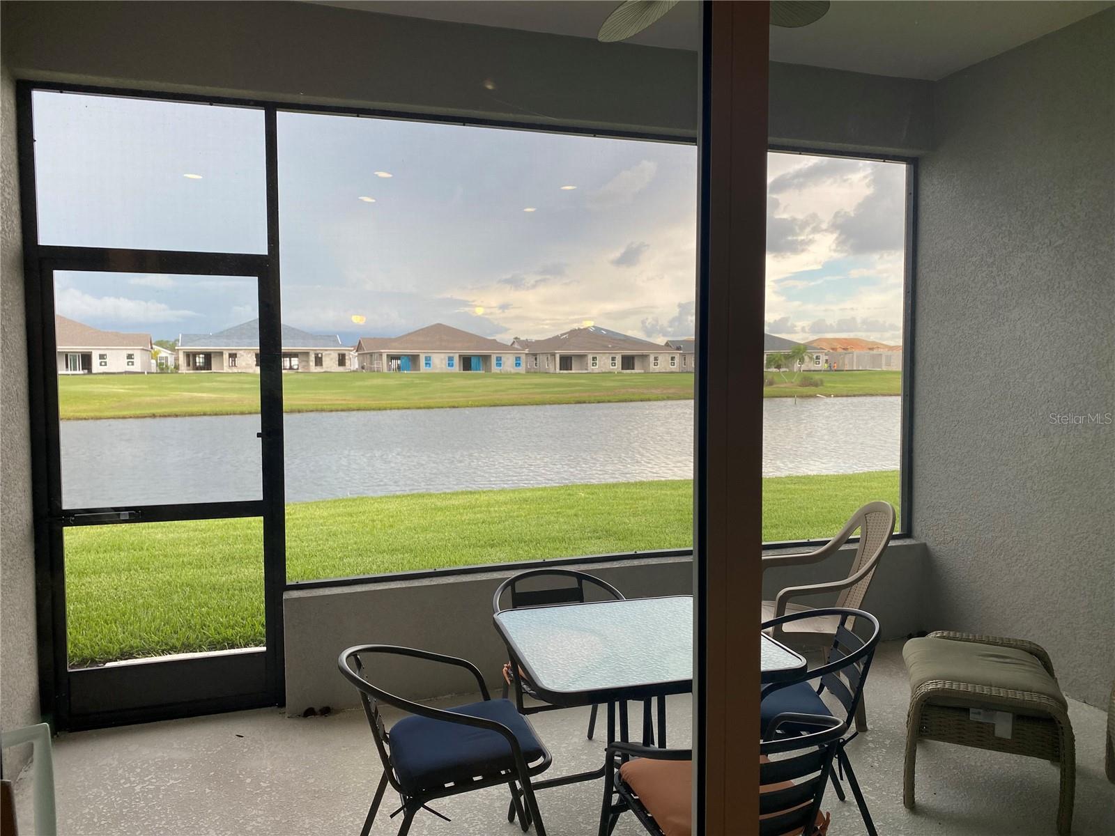 Image 2 of 29 For 1670 Royal Court