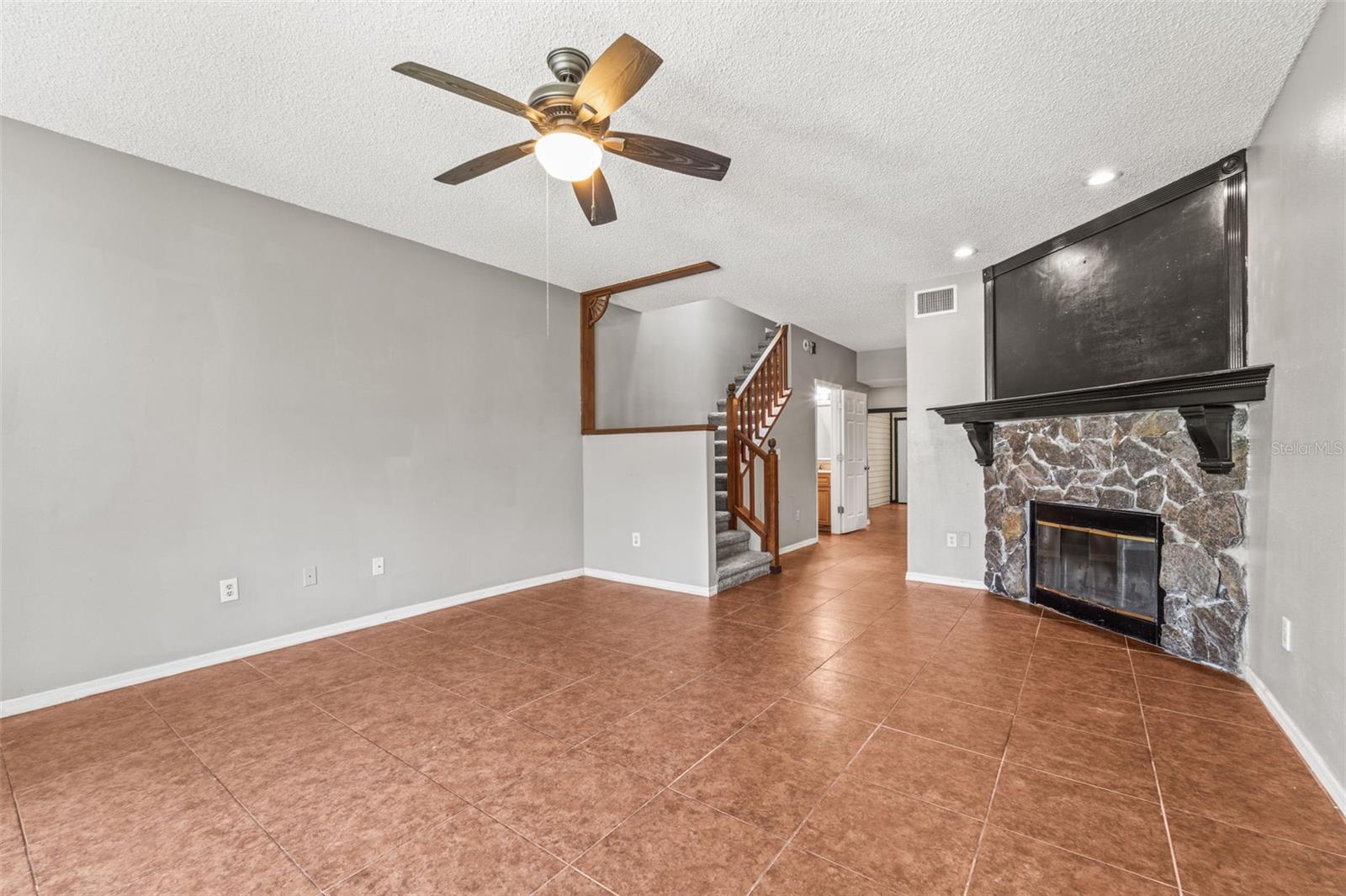 Image 6 of 66 For 312 Winchester Way