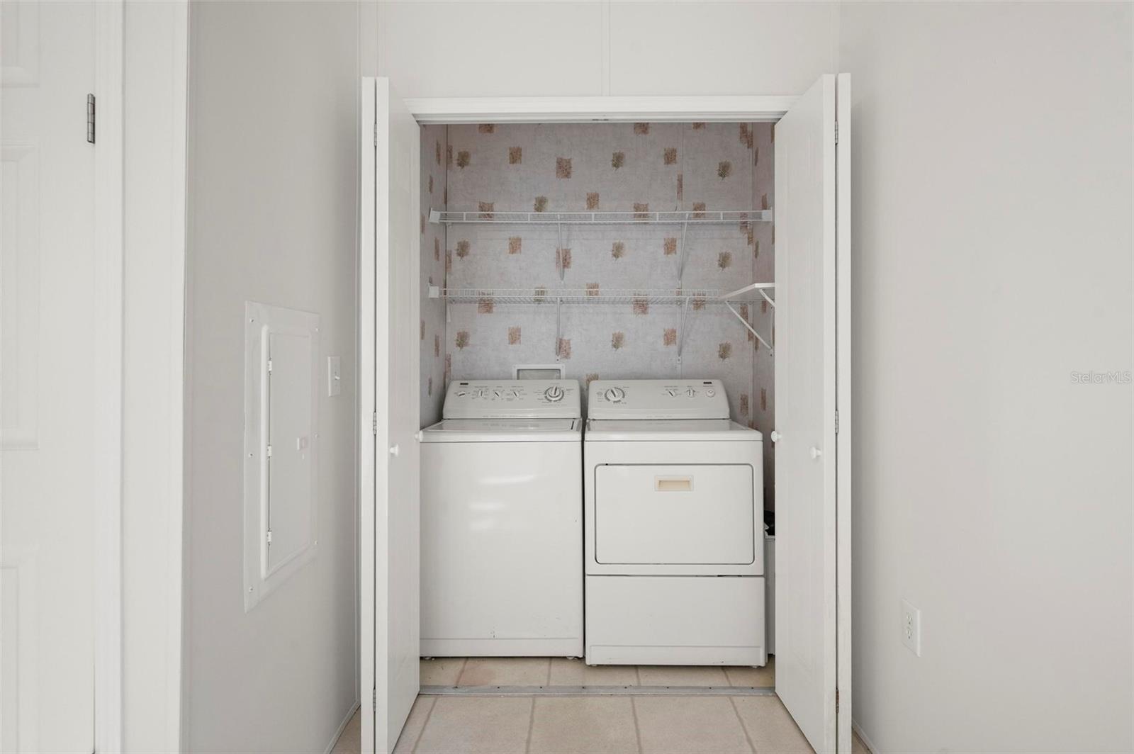 Image 17 of 47 For 1000 Kings Highway 128