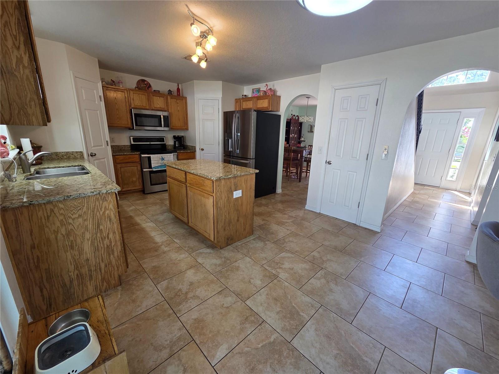 Image 14 of 32 For 1389 Timberhill Street