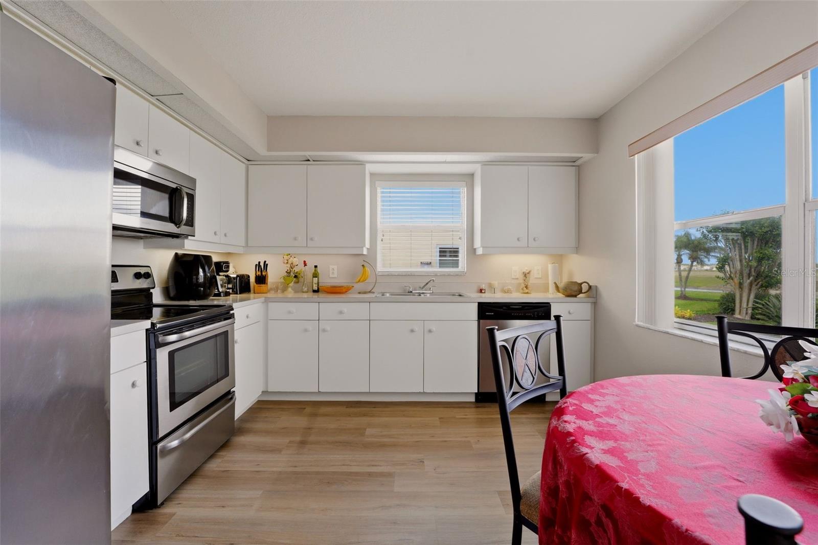 Image 10 of 29 For 5800 Sabal Trace Drive 401