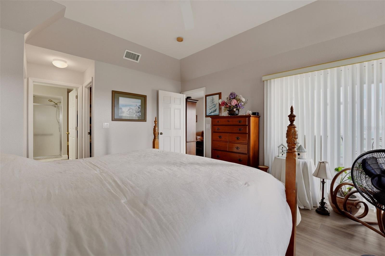 Image 14 of 29 For 5800 Sabal Trace Drive 401