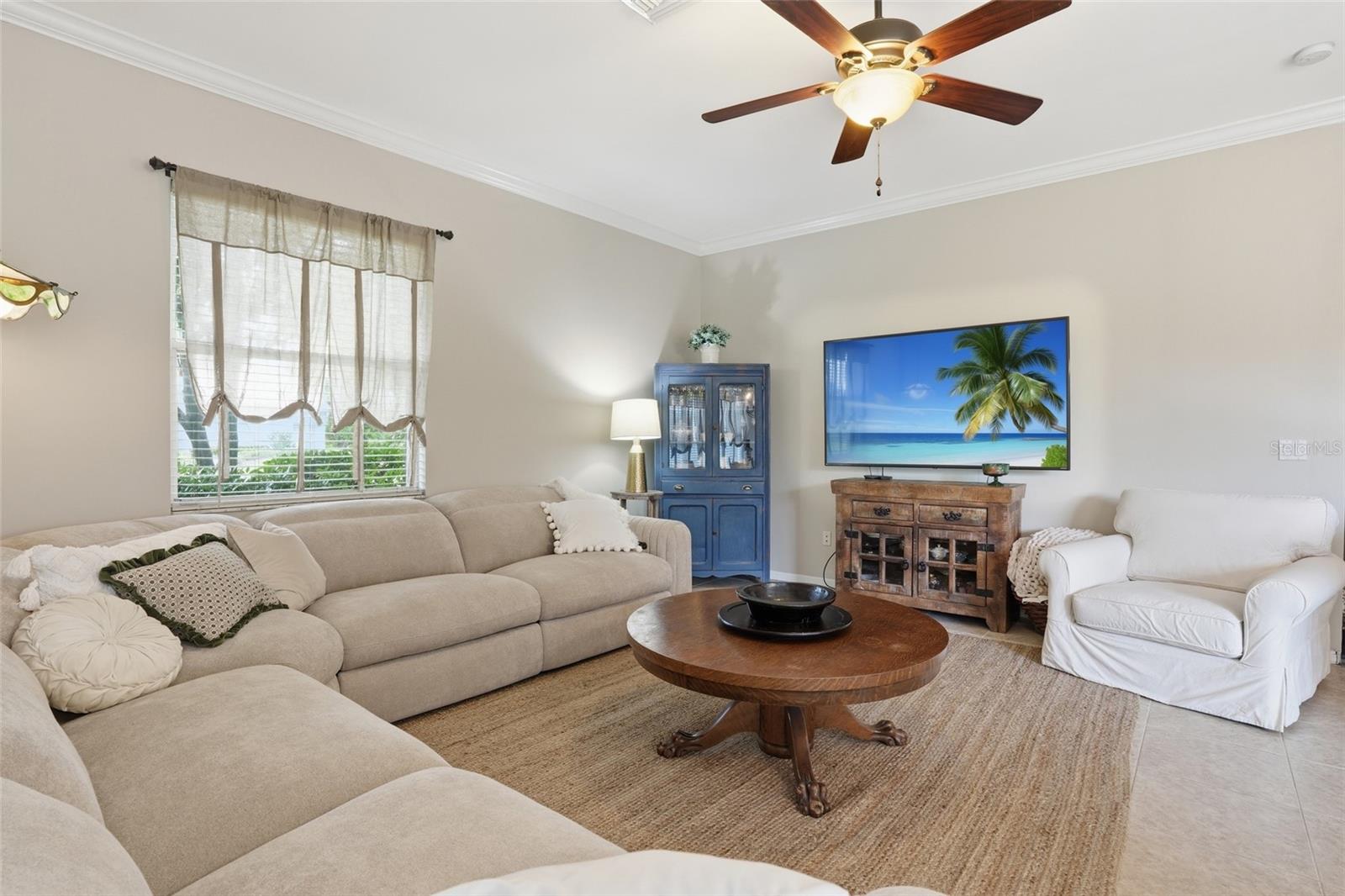 Image 19 of 47 For 12761 Dresden Court