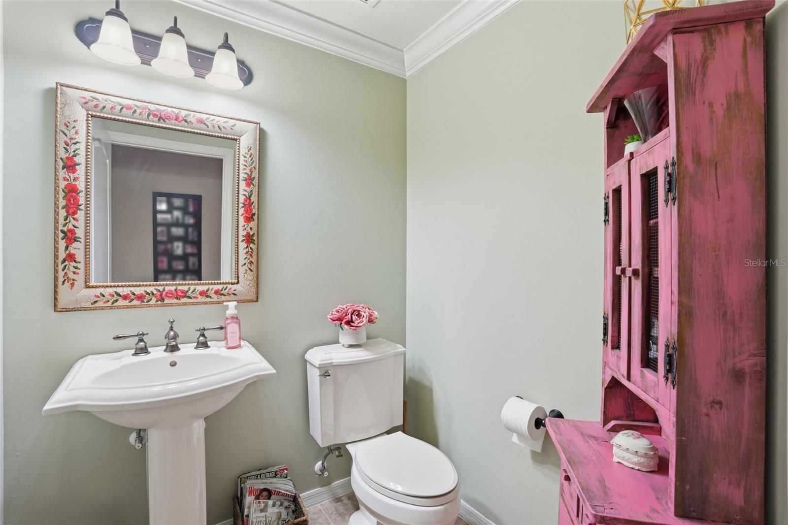 Image 32 of 47 For 12761 Dresden Court