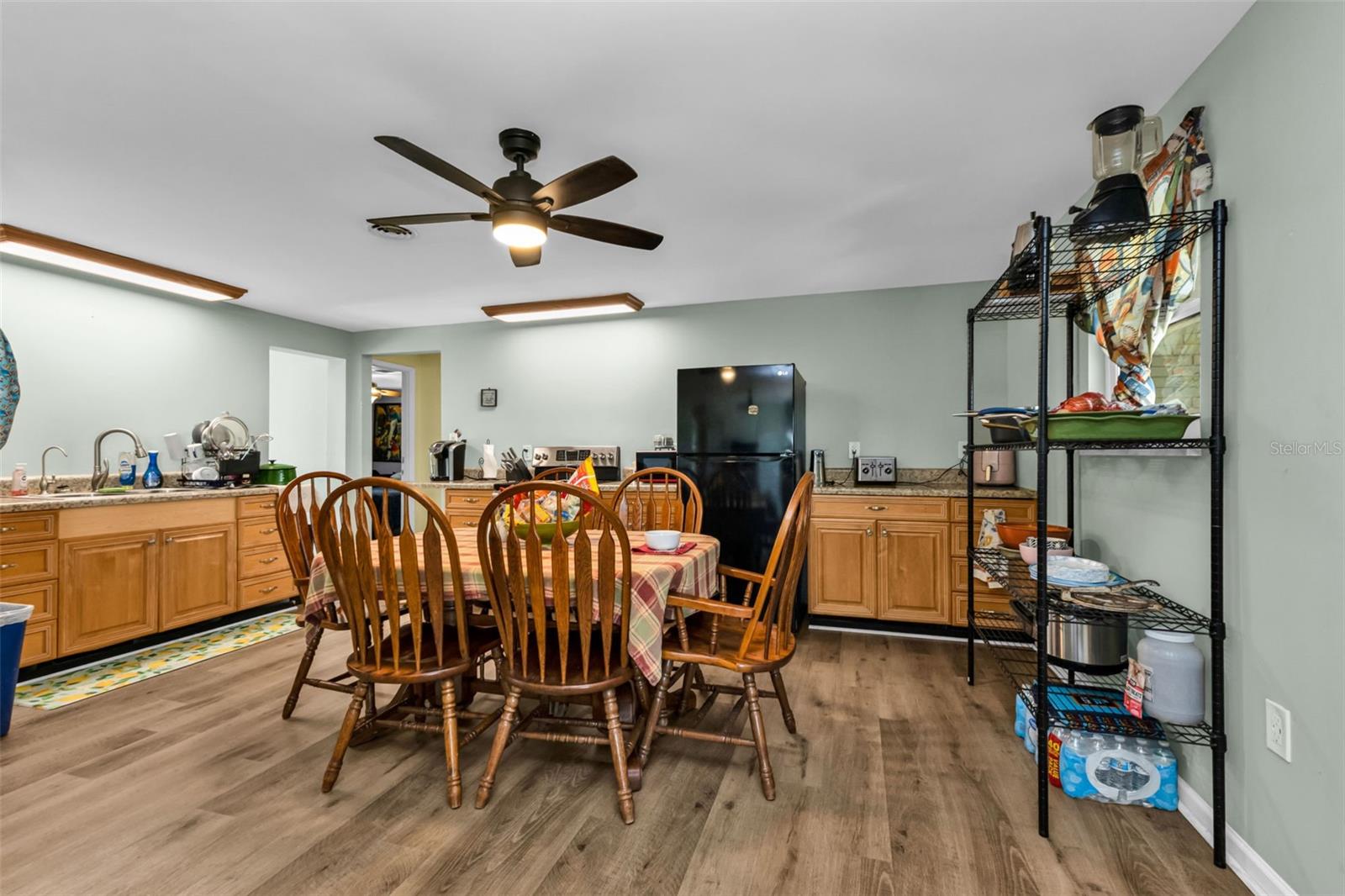 Image 11 of 47 For 22289 Olean Boulevard