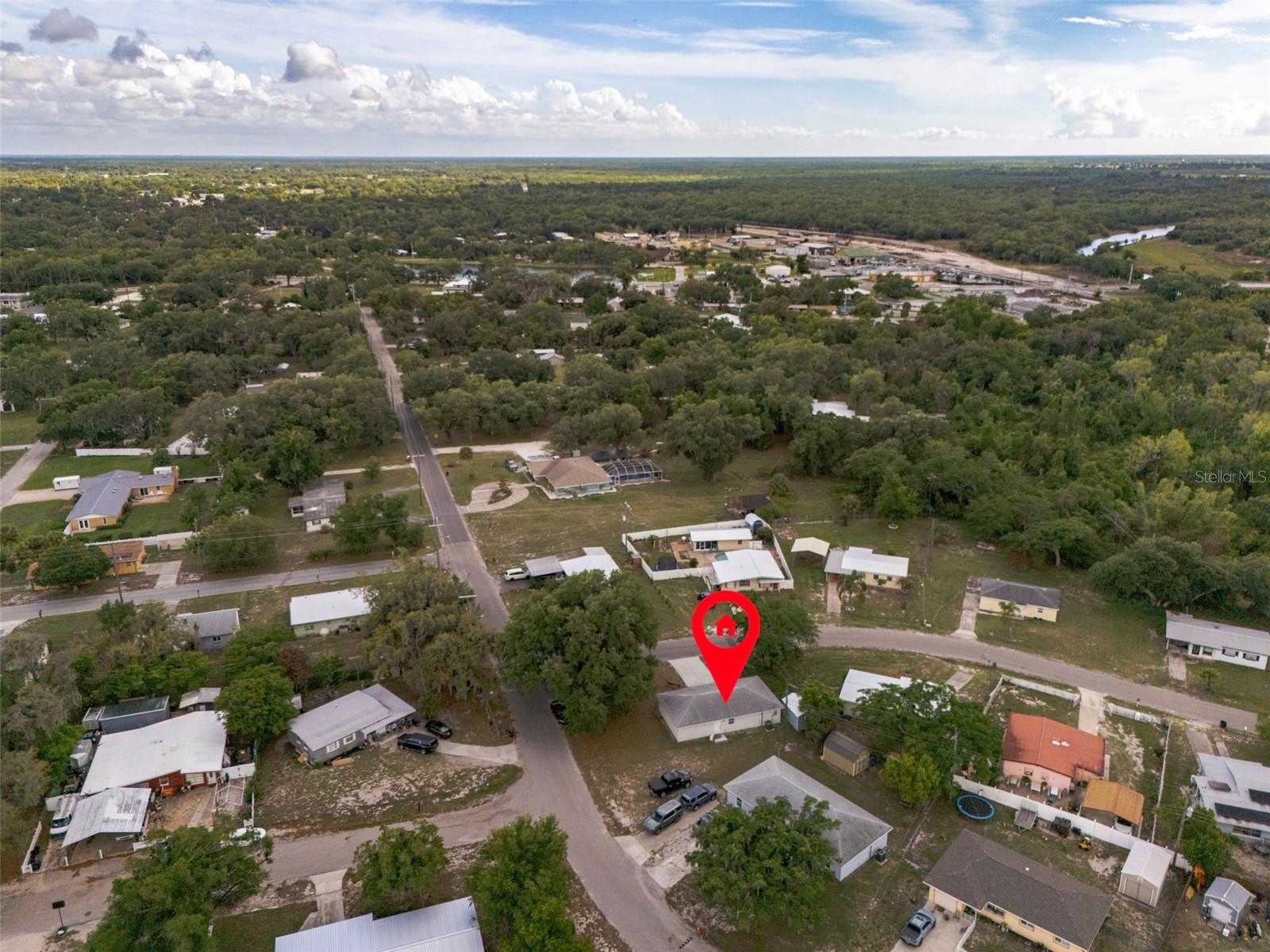 Image 31 of 33 For 409 Bridle Path