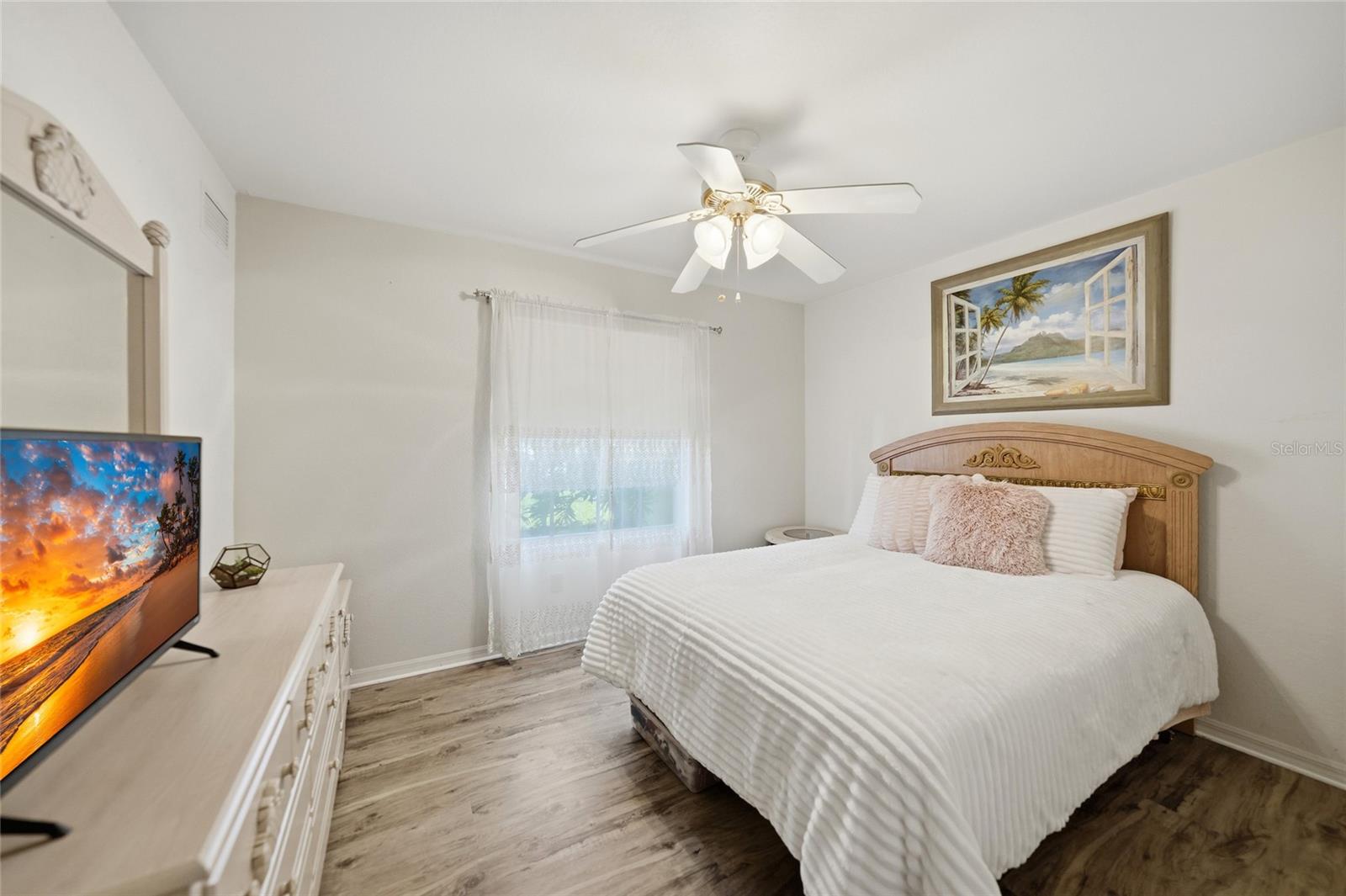 Image 12 of 19 For 1295 Saxony Circle 2103