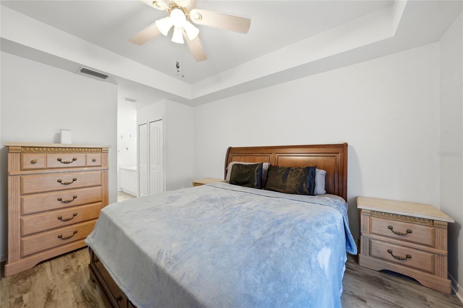 Image 9 of 19 For 1295 Saxony Circle 2103