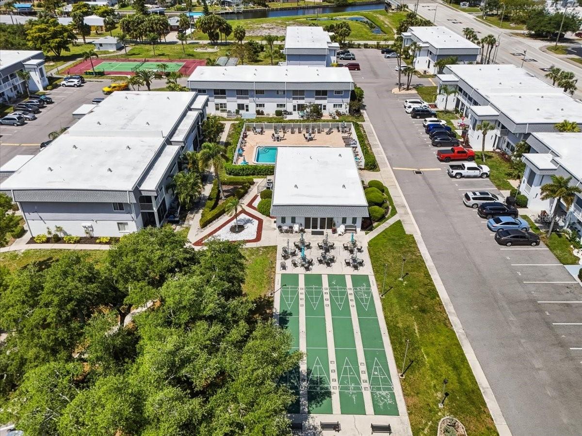 Image 23 of 26 For 22375 Edgewater Drive 256