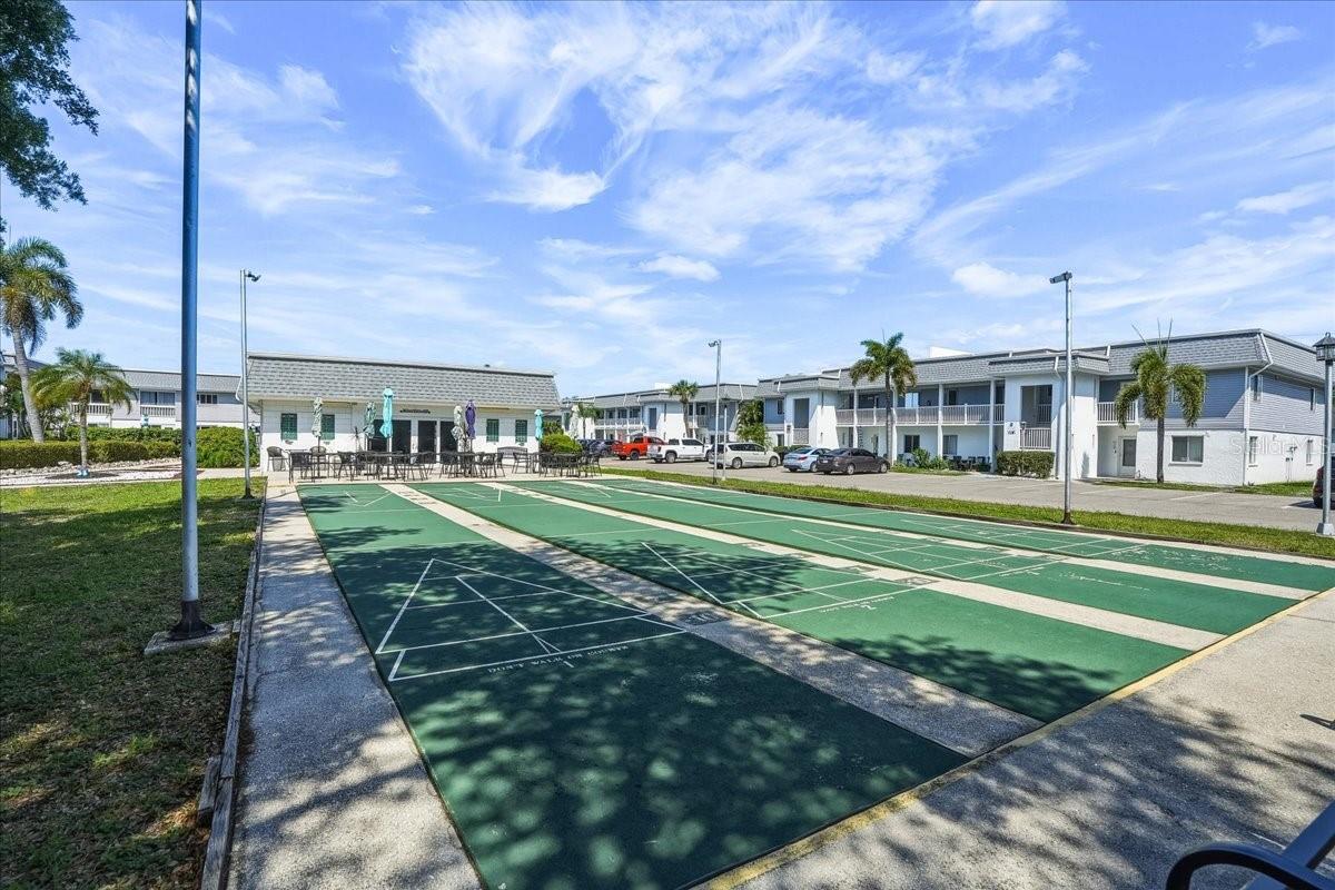 Image 24 of 26 For 22375 Edgewater Drive 256