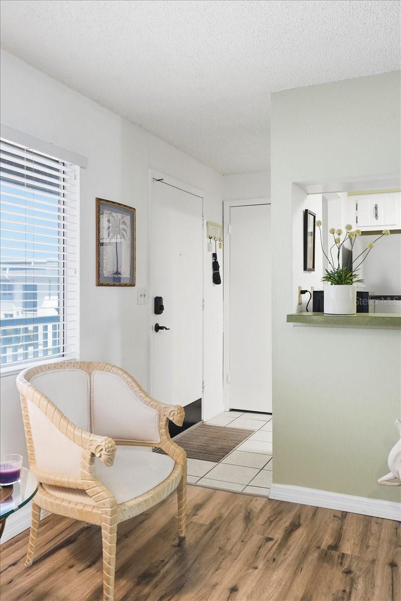 Image 4 of 26 For 22375 Edgewater Drive 256