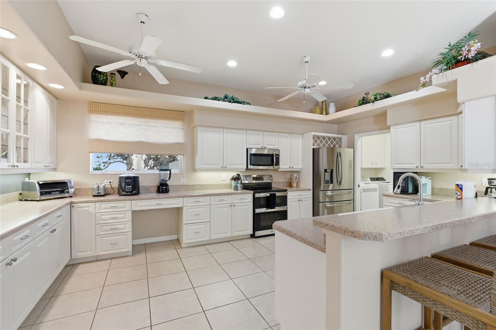 Image 2 of 34 For 974 Rotonda Circle