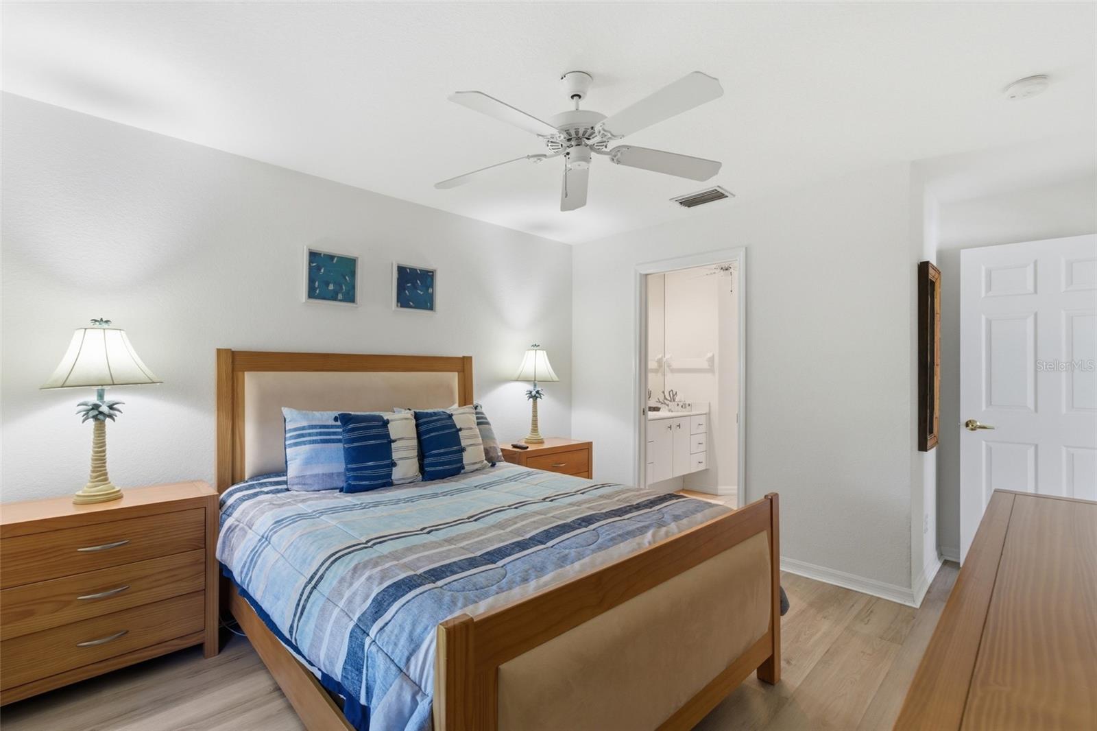 Image 20 of 34 For 974 Rotonda Circle