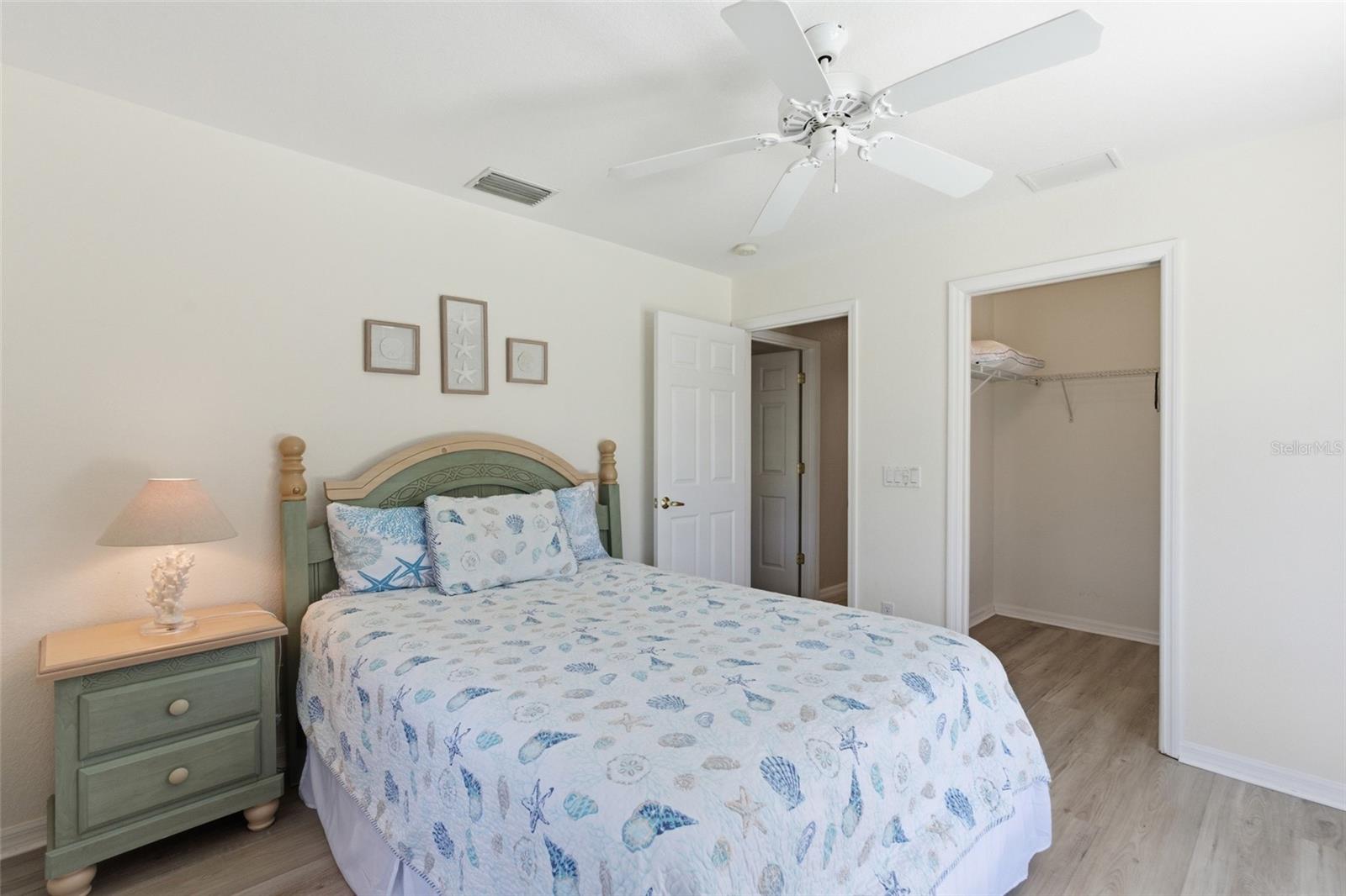 Image 23 of 34 For 974 Rotonda Circle