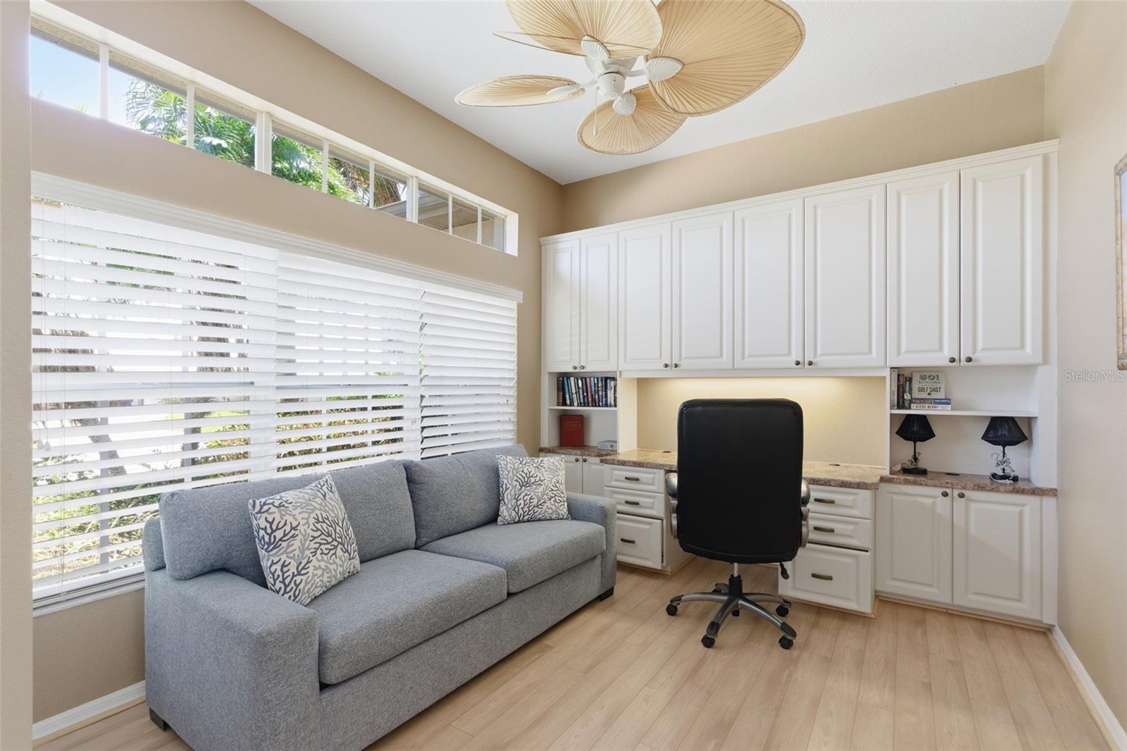 Image 27 of 34 For 974 Rotonda Circle