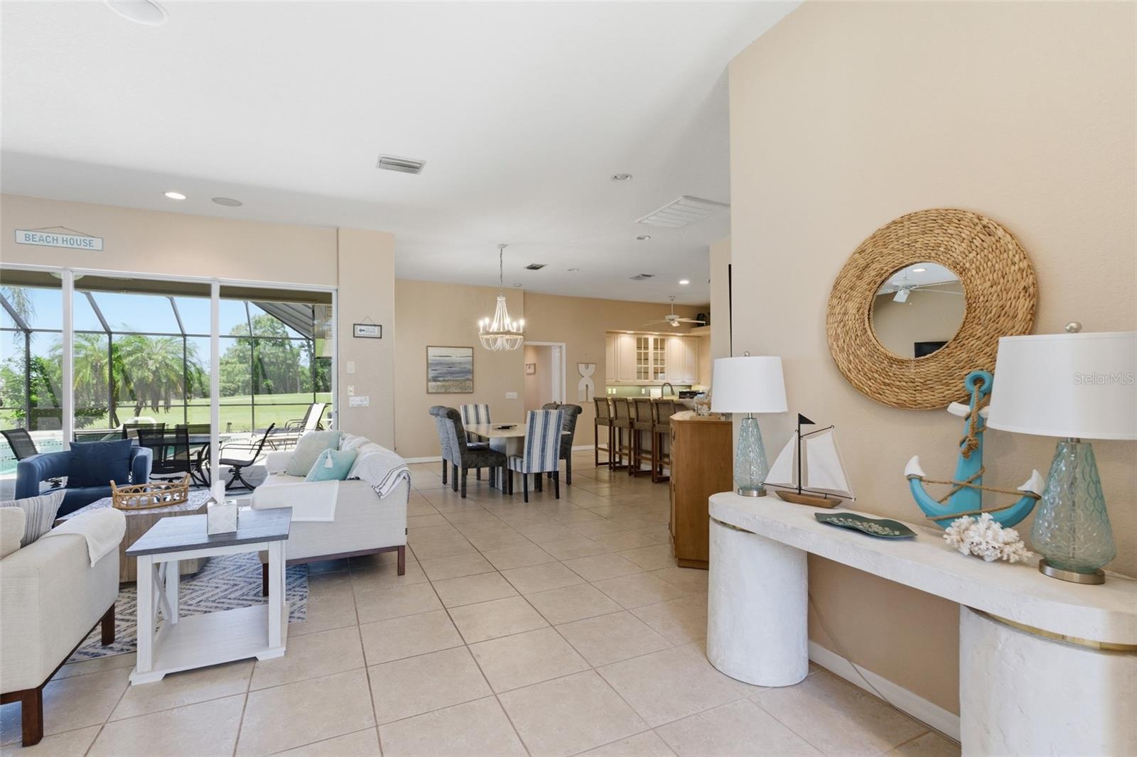 Image 5 of 34 For 974 Rotonda Circle