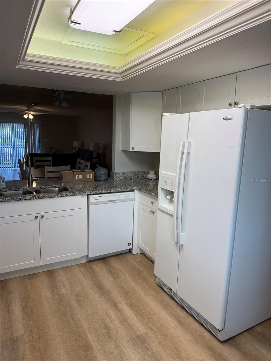 Image 4 of 25 For 4711 Santa Barbara Boulevard 1