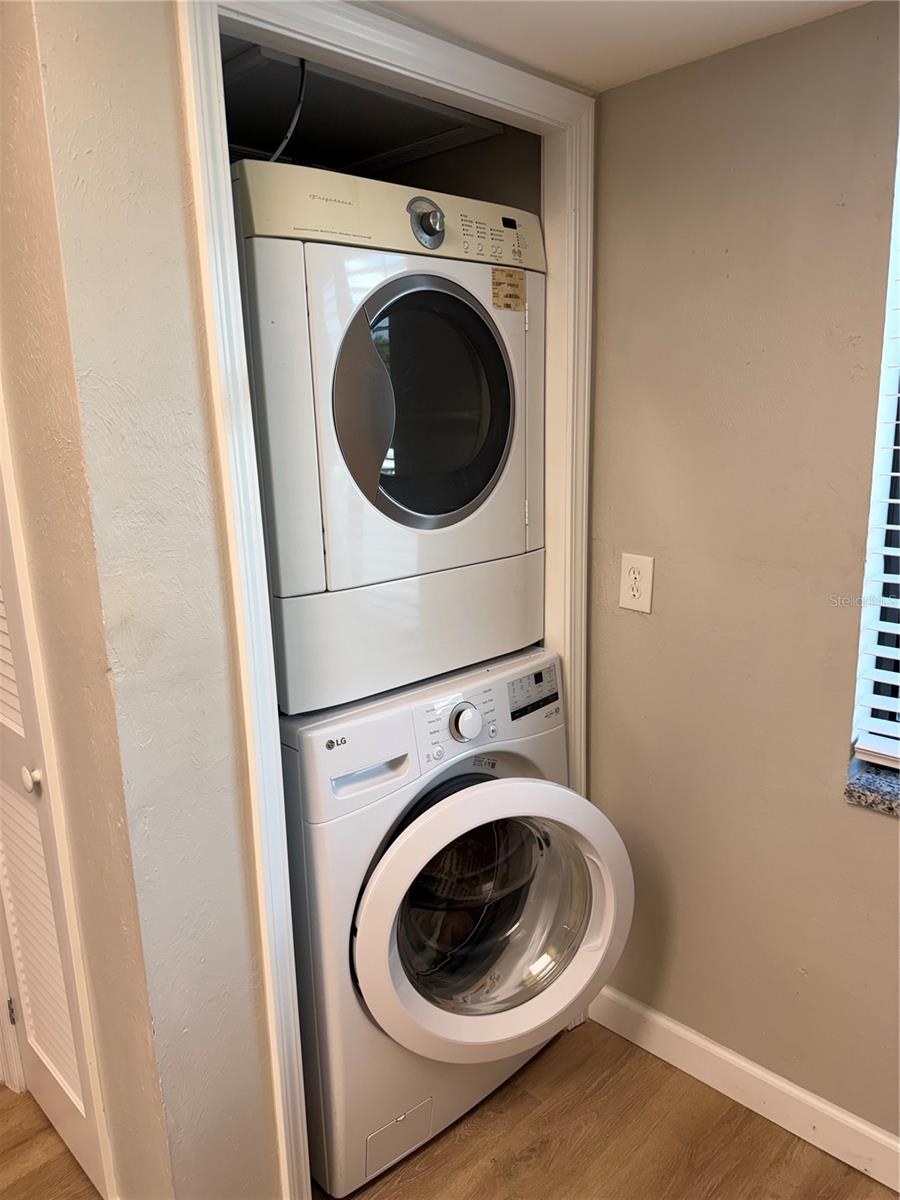 Image 5 of 25 For 4711 Santa Barbara Boulevard 1