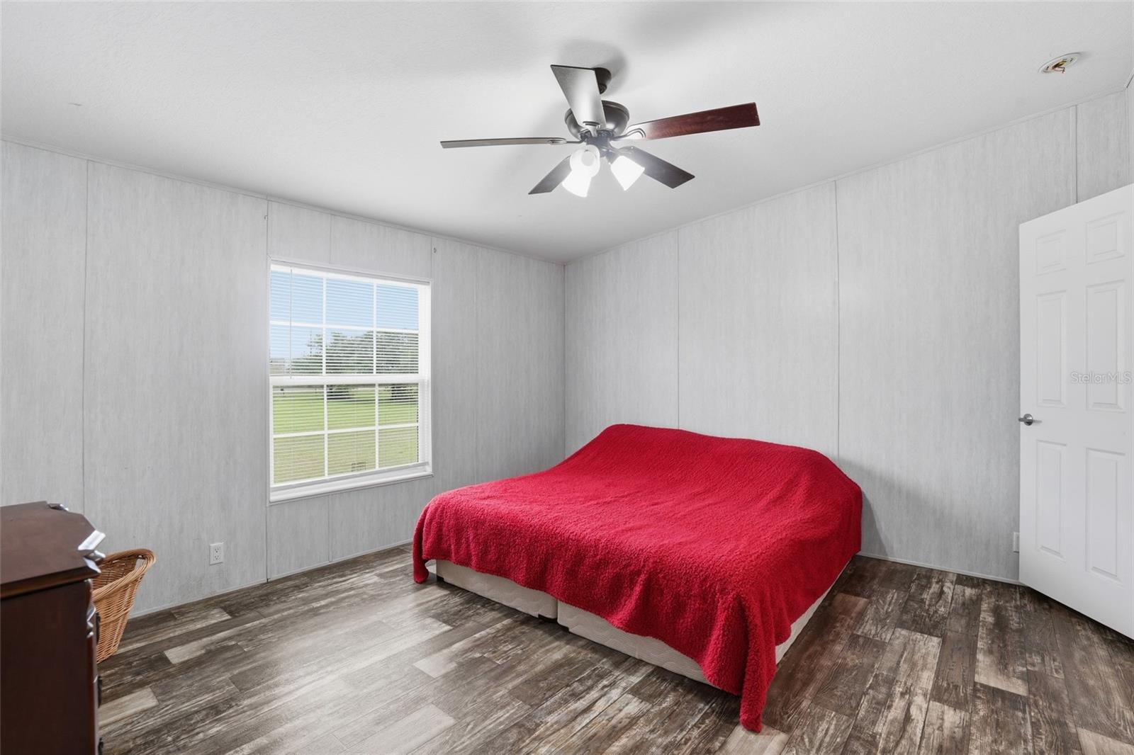 Image 18 of 45 For 3195 Fernwood Lane