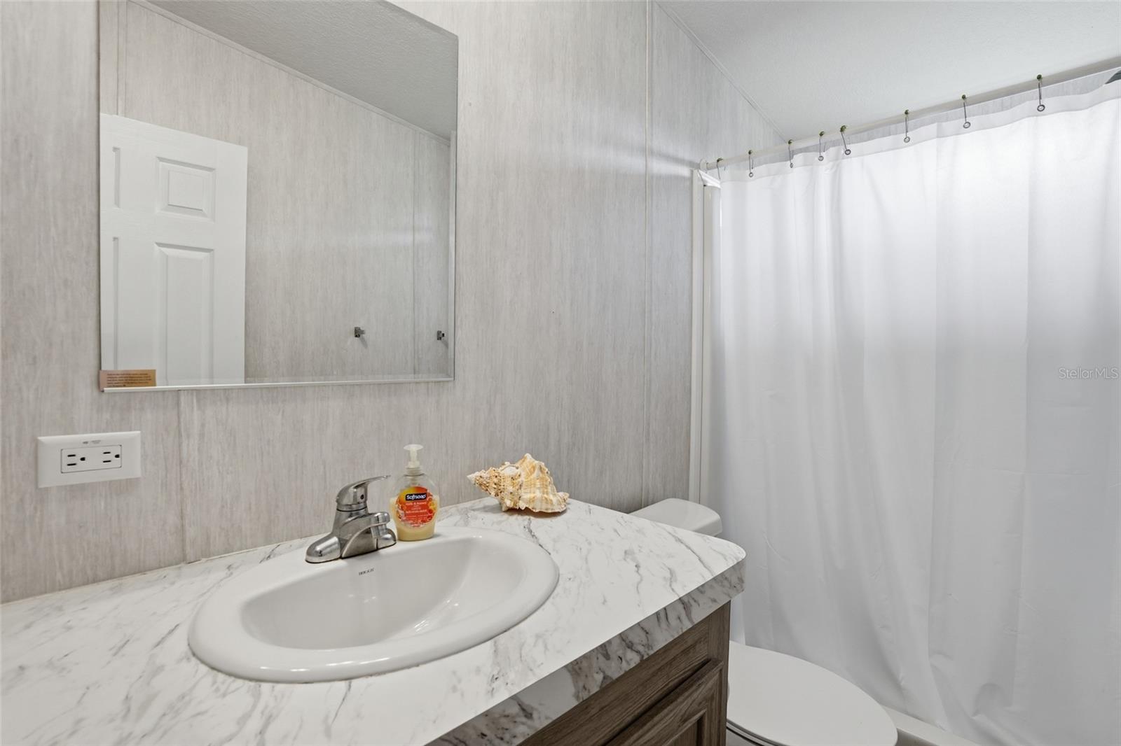 Image 26 of 45 For 3195 Fernwood Lane