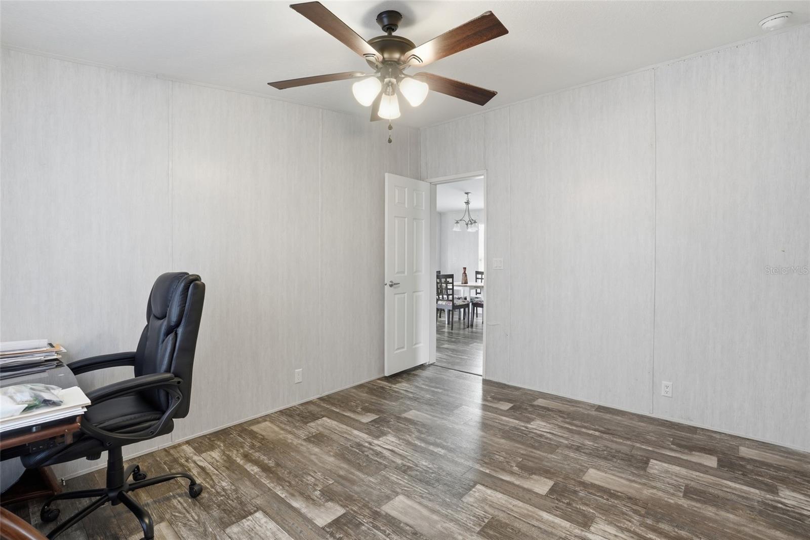 Image 28 of 45 For 3195 Fernwood Lane