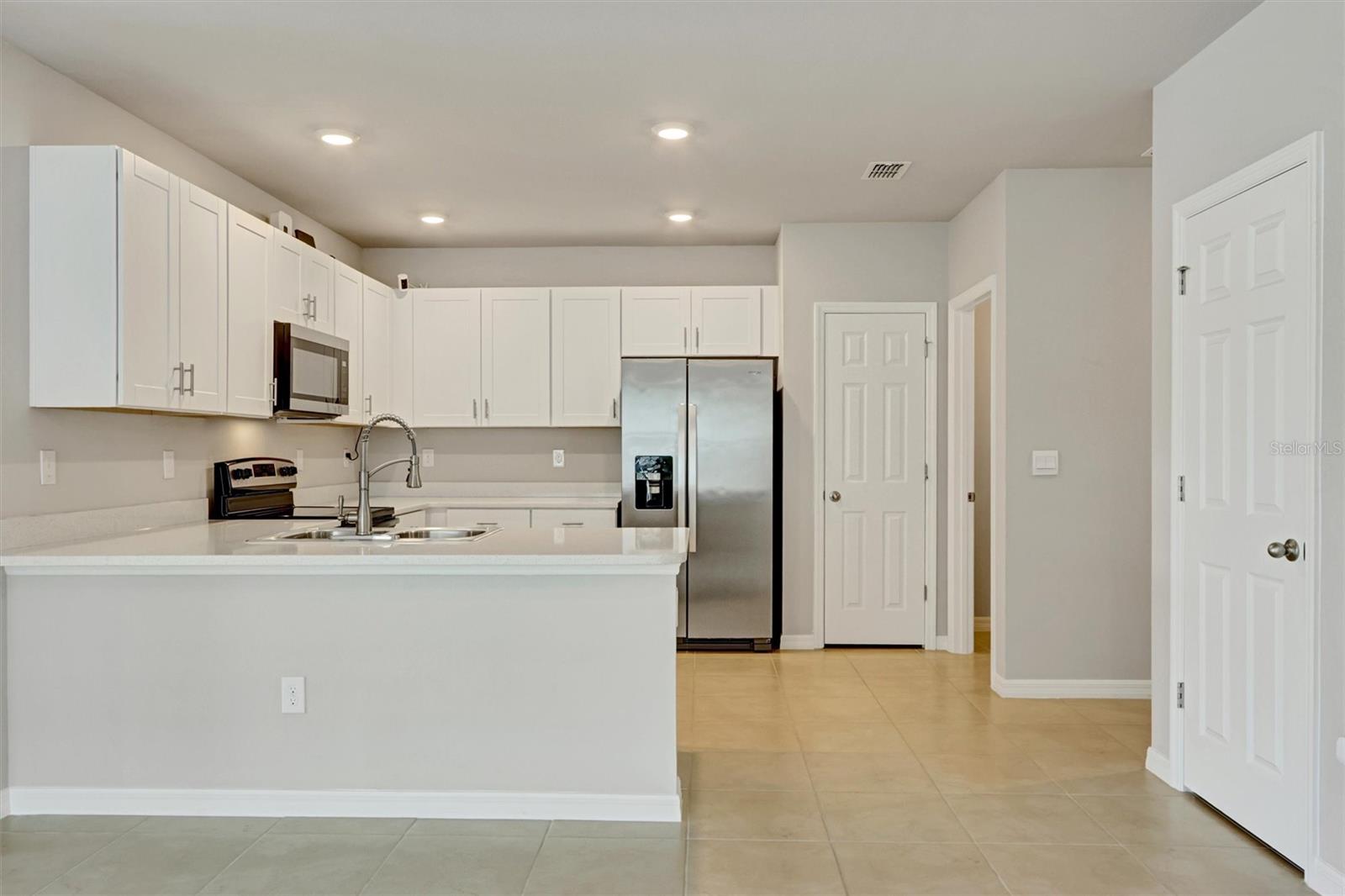 Image 6 of 38 For 20462 Plumwood Loop