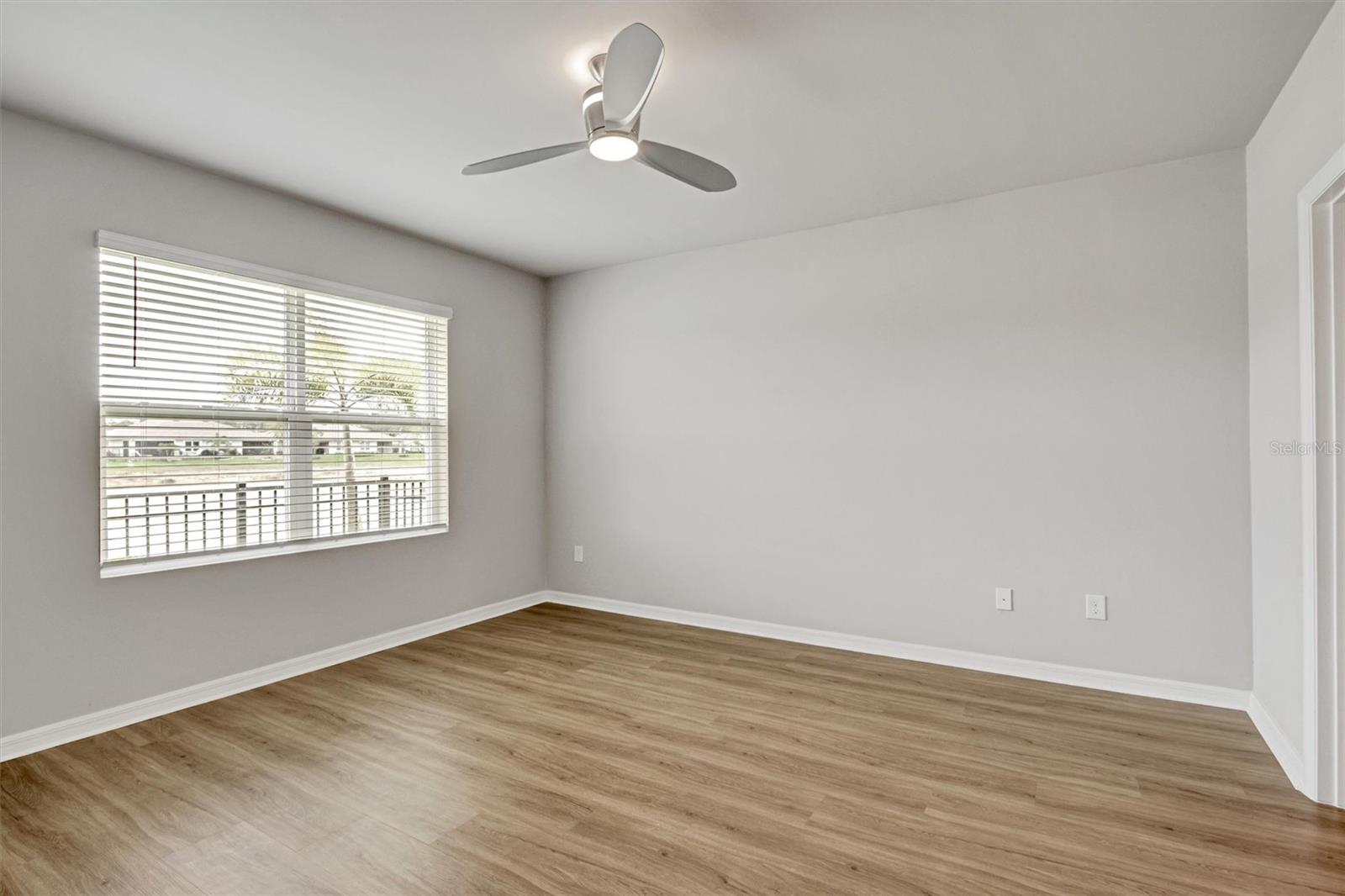 Image 7 of 38 For 20462 Plumwood Loop