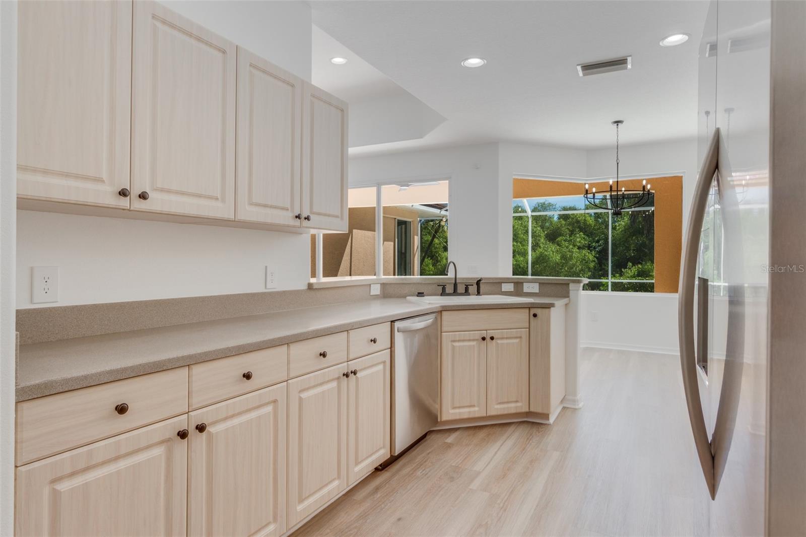 Image 17 of 51 For 5174 Pine Shadow Lane