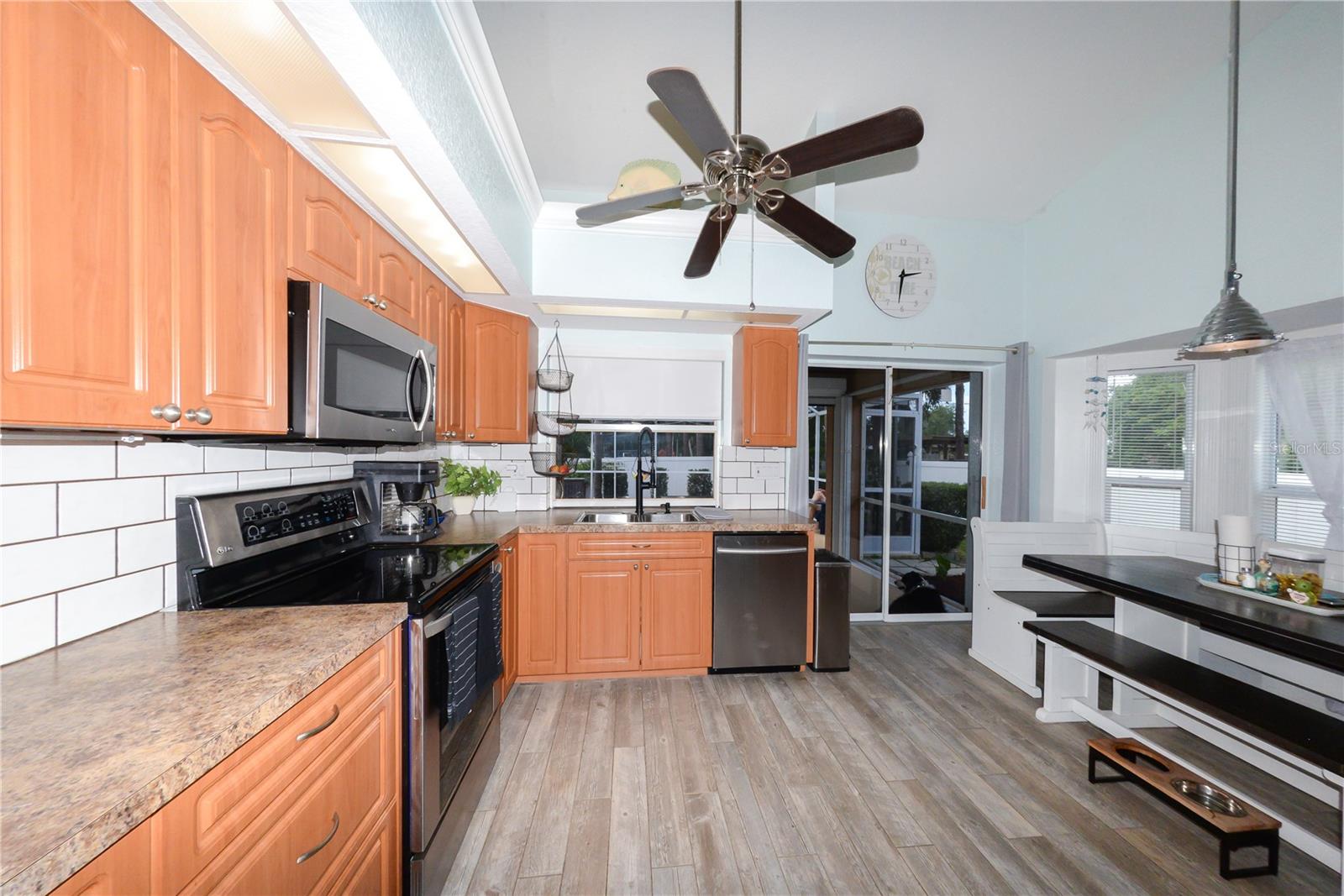 Image 10 of 33 For 1025 Northview Street