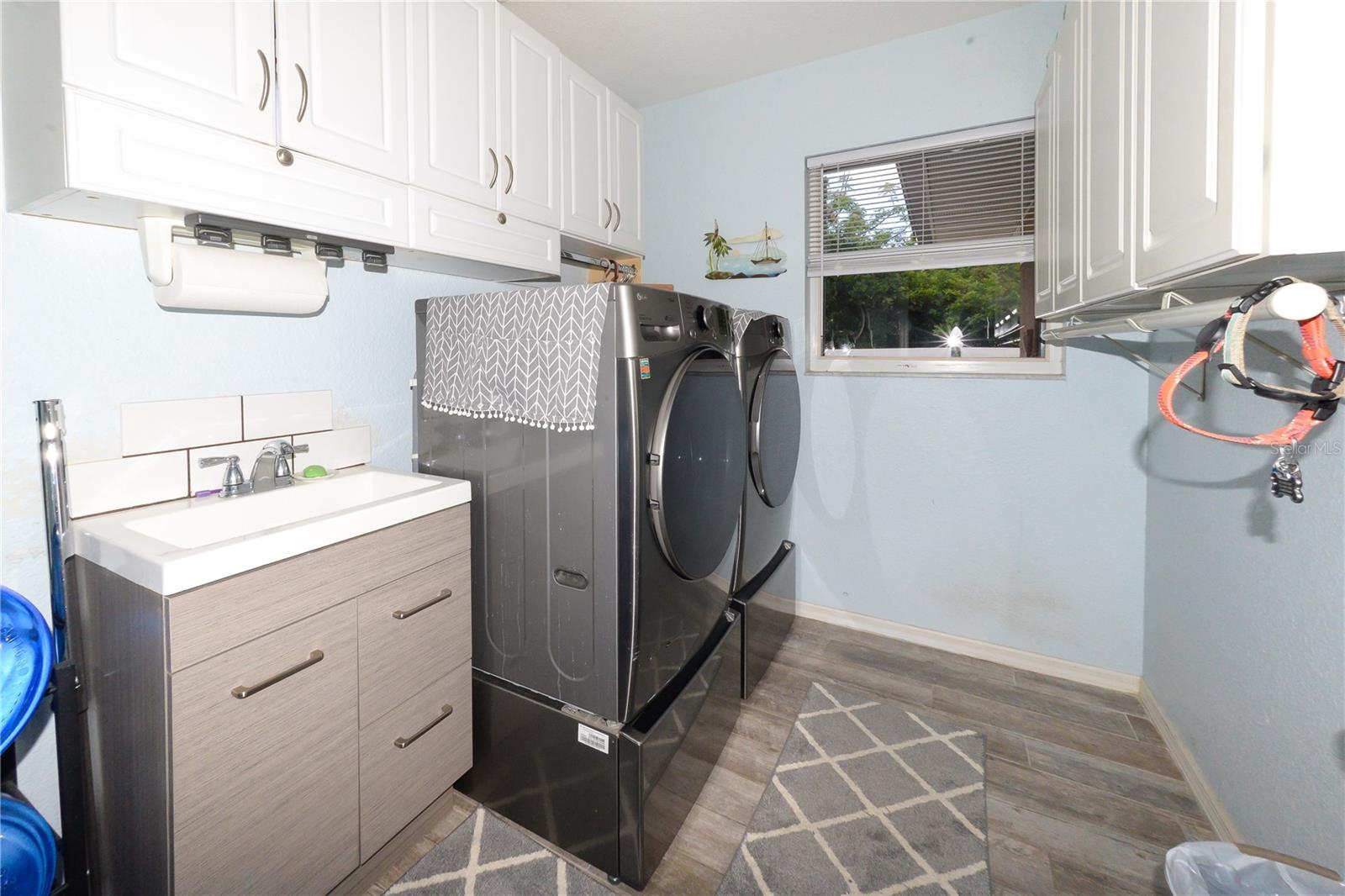 Image 24 of 33 For 1025 Northview Street