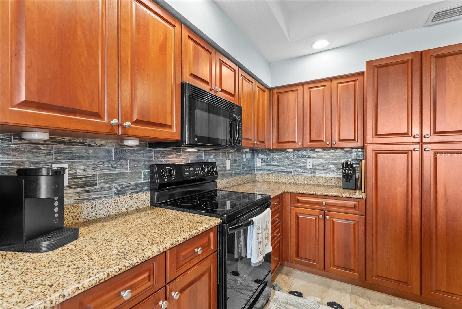 Image 12 of 38 For 1349 Aqui Esta Drive 136