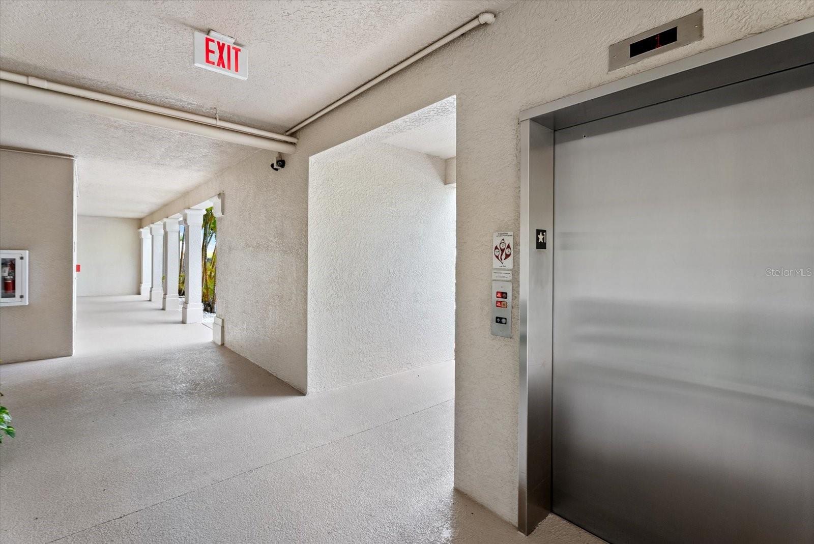 Image 21 of 38 For 1349 Aqui Esta Drive 136