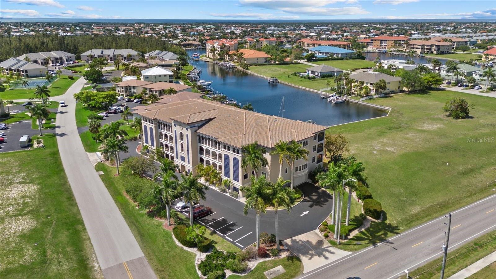 Image 26 of 38 For 1349 Aqui Esta Drive 136