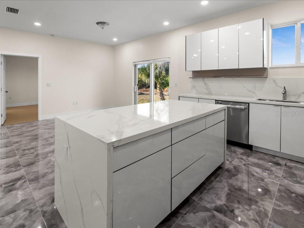 Image 14 of 39 For 14150 Appleton Boulevard