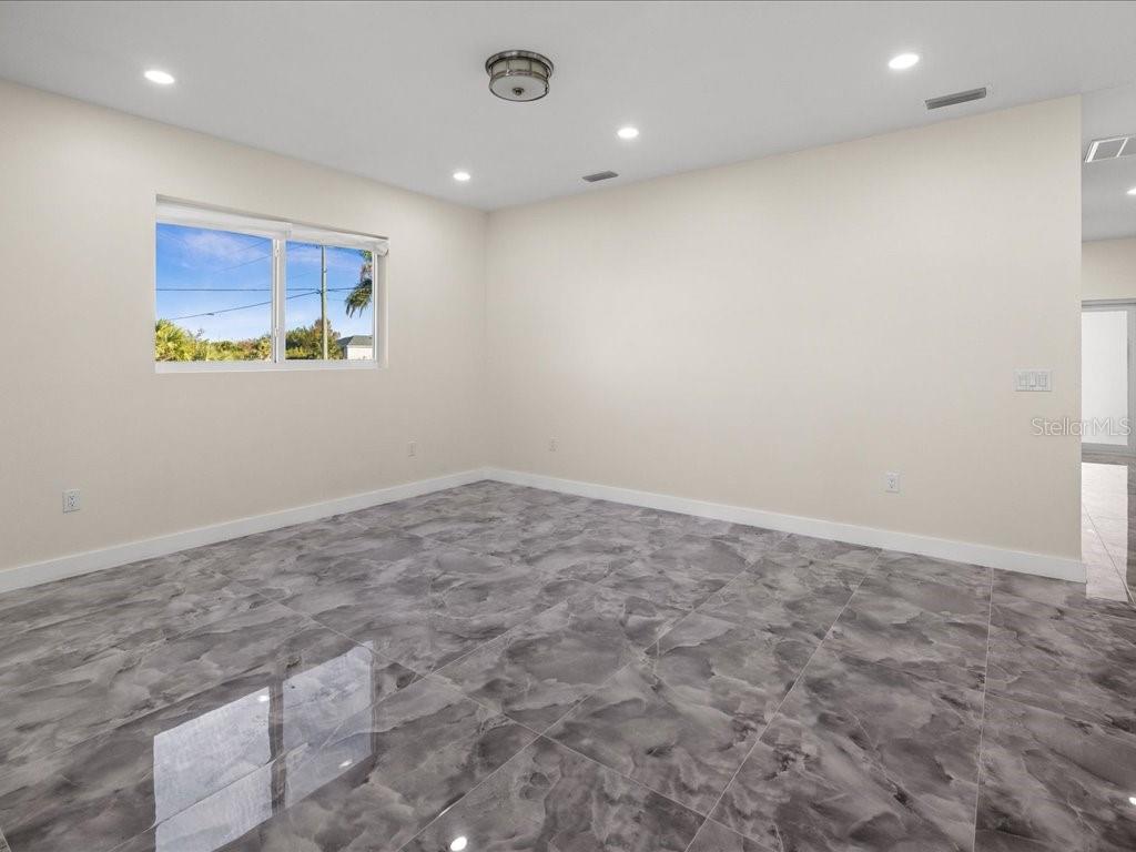 Image 18 of 39 For 14150 Appleton Boulevard