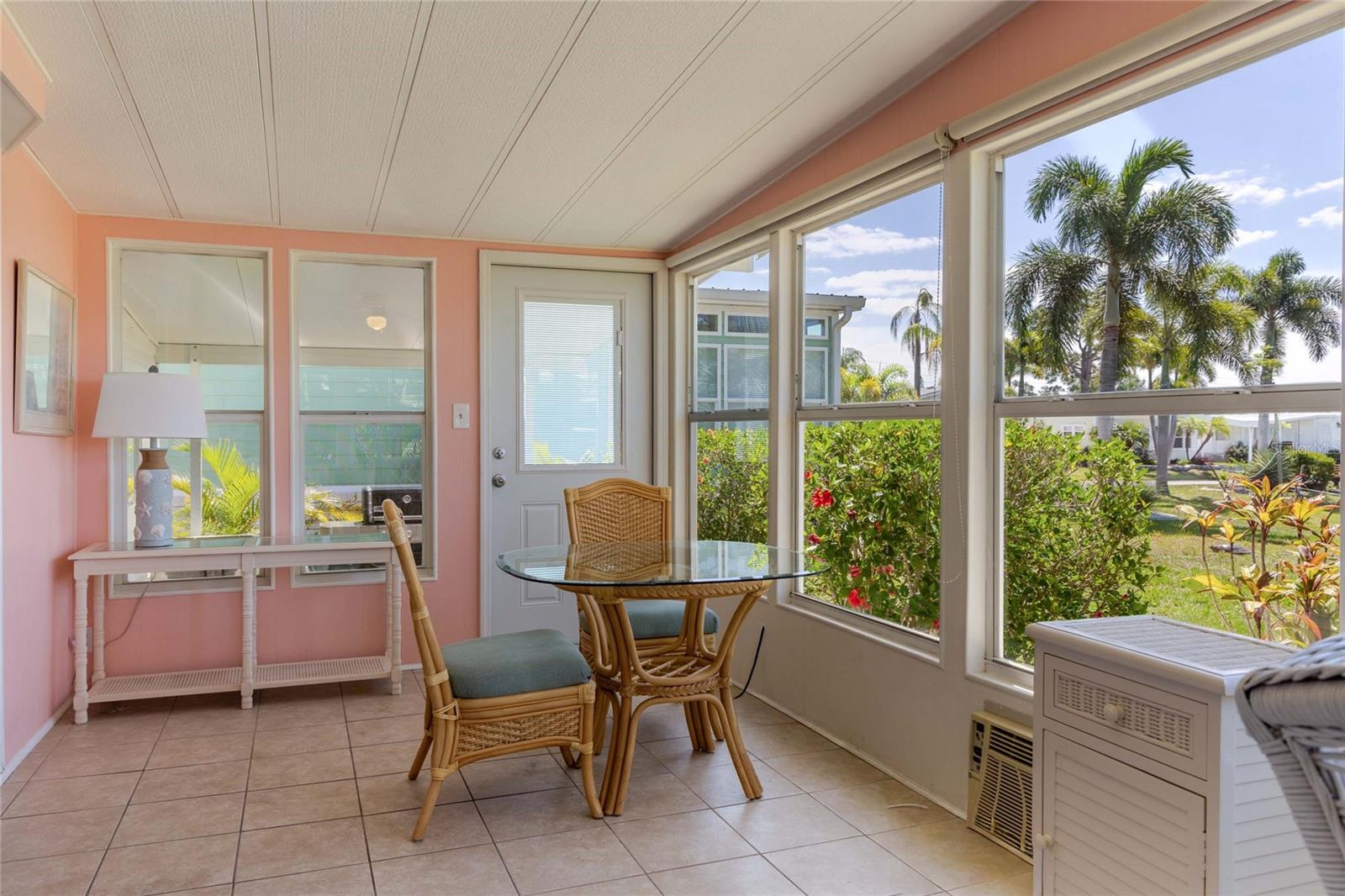 Image 17 of 85 For 2100 Kings Highway 497