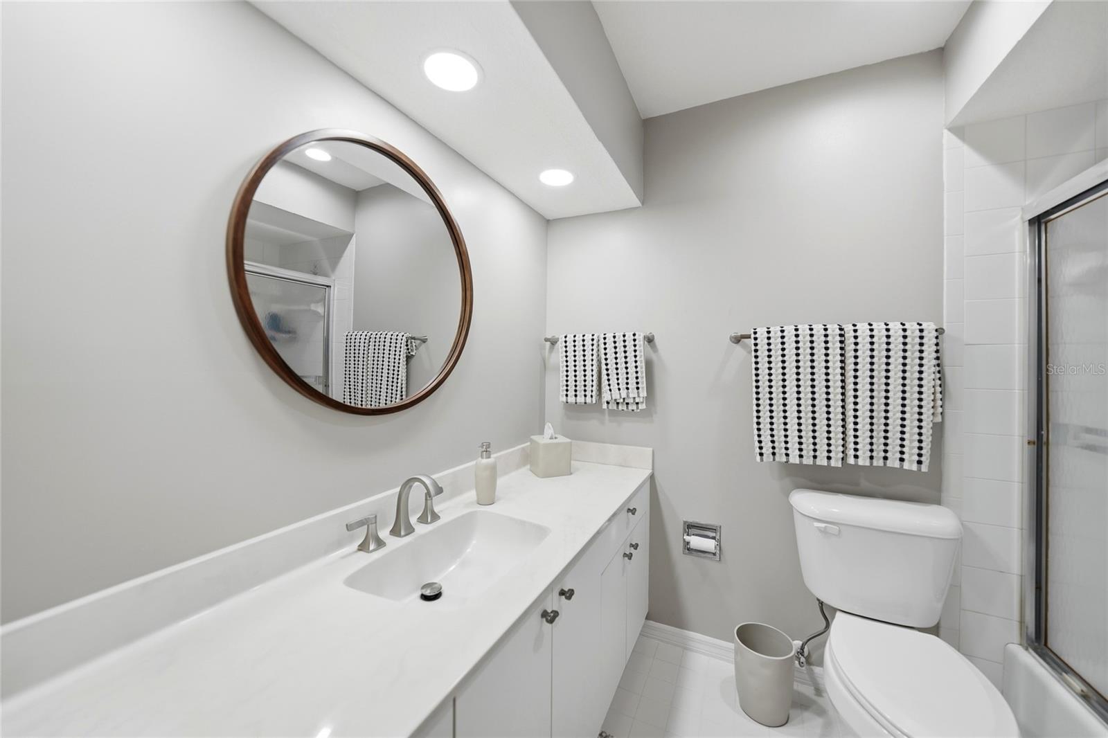 Image 19 of 27 For 11275 Courtney Drive