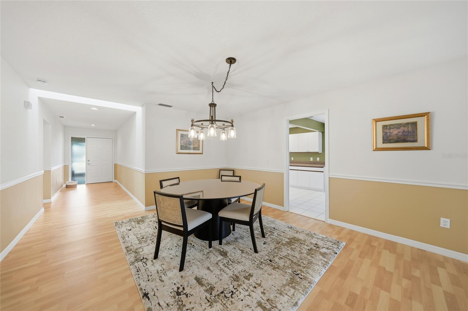 Image 8 of 27 For 11275 Courtney Drive