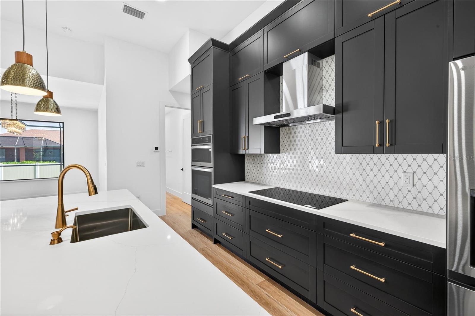 Image 14 of 57 For 2551 26th Place