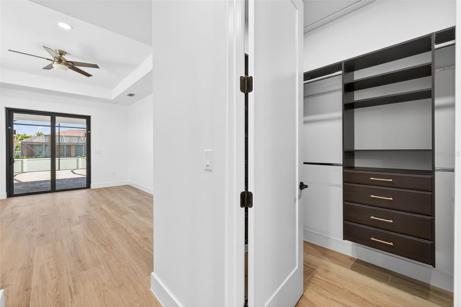 Image 24 of 57 For 2551 26th Place