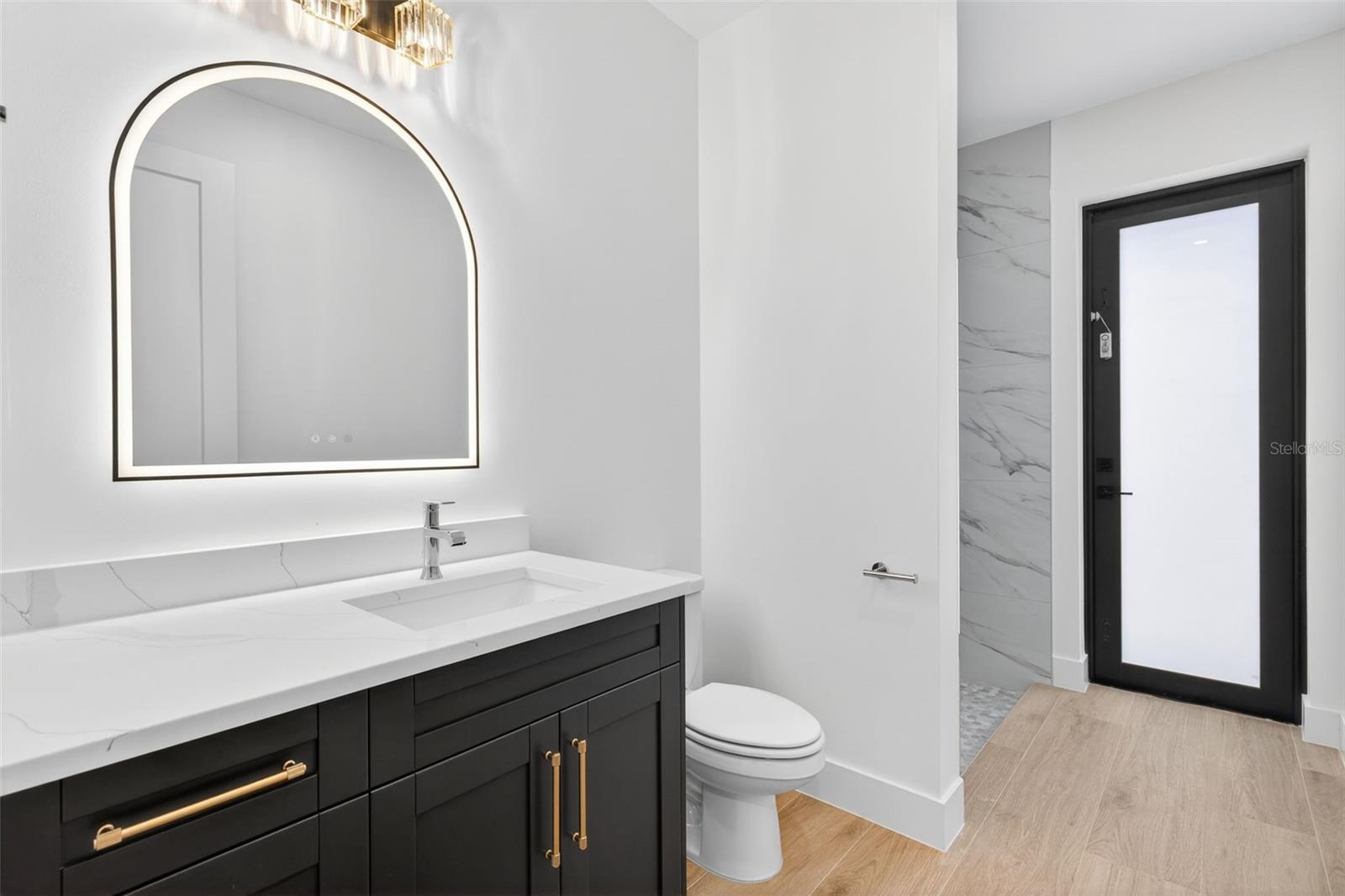 Image 32 of 57 For 2551 26th Place