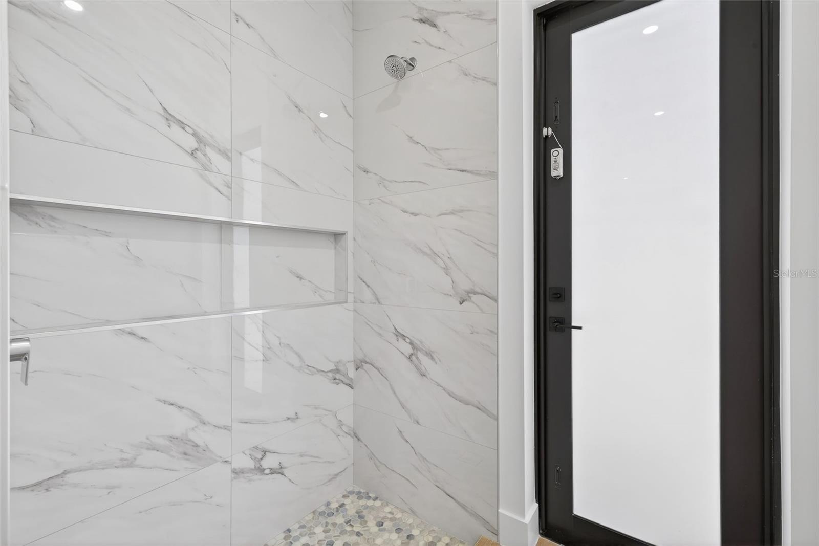 Image 33 of 57 For 2551 26th Place