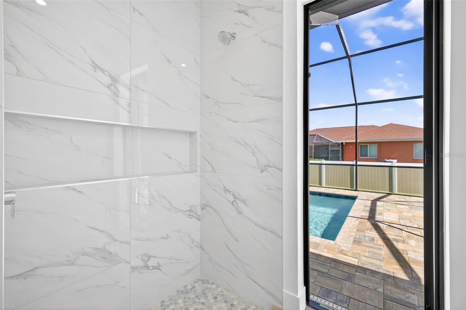 Image 34 of 57 For 2551 26th Place