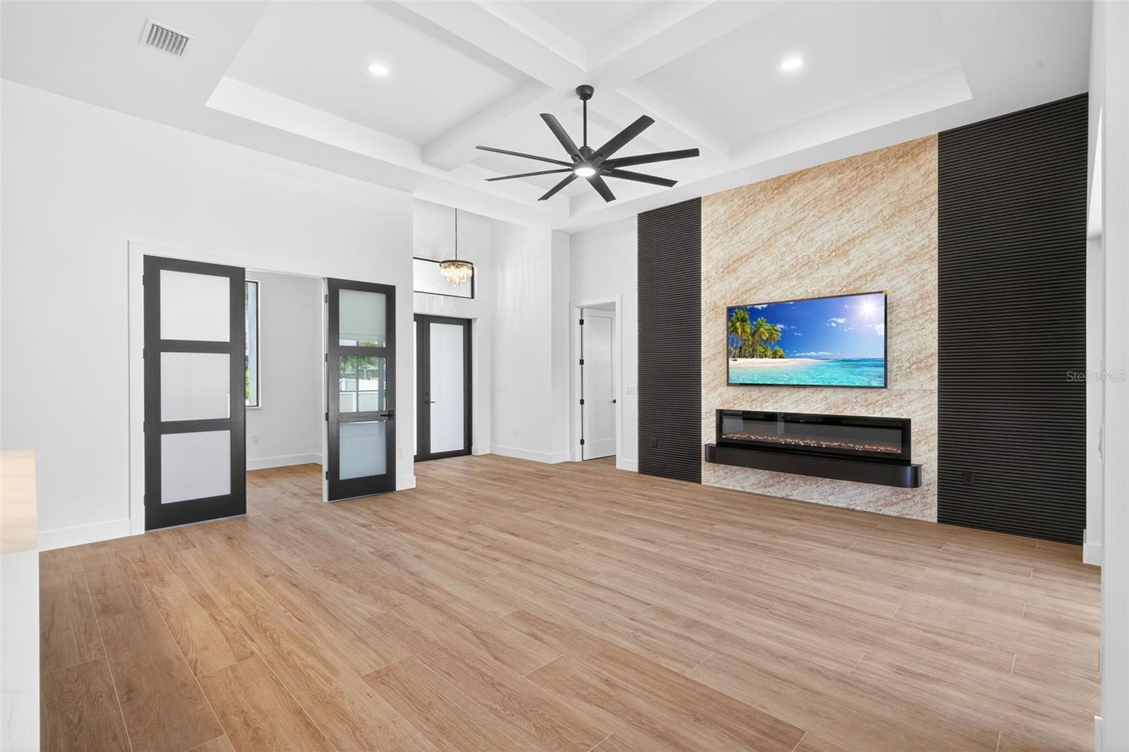 Image 4 of 57 For 2551 26th Place