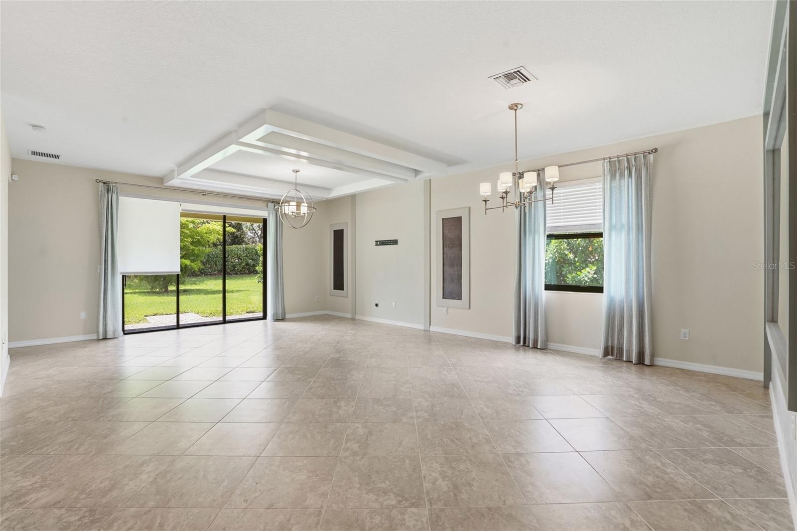 Image 10 of 37 For 14018 Aledo Court