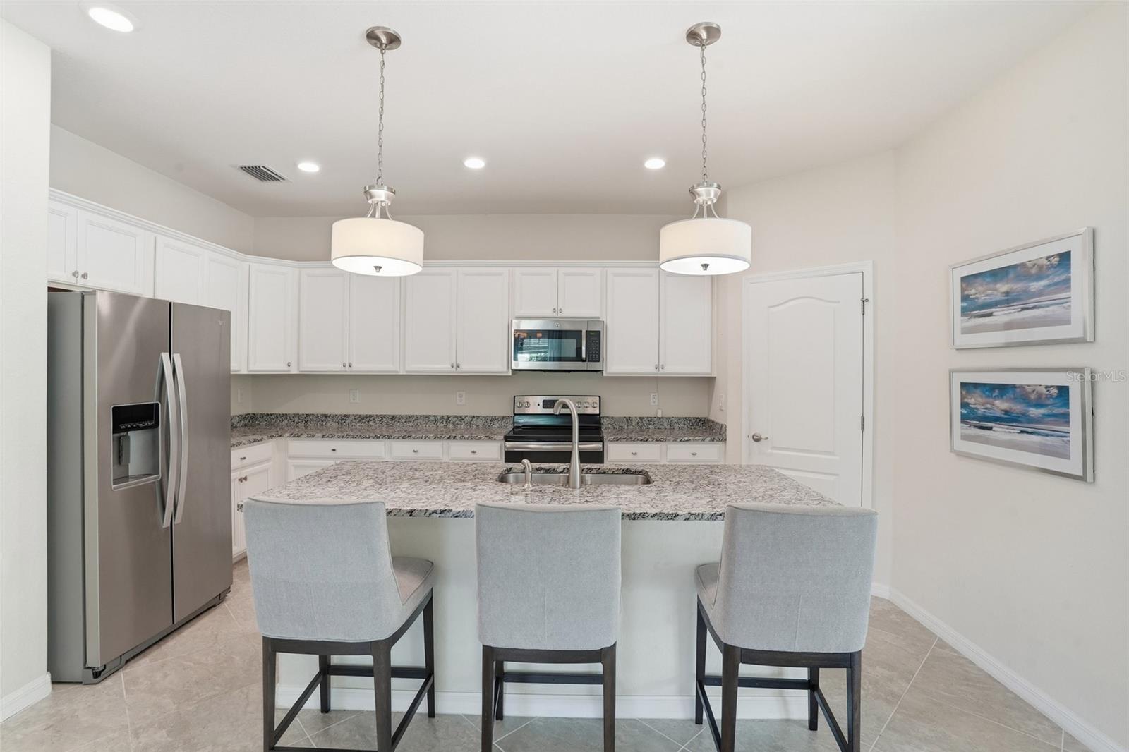 Image 13 of 37 For 14018 Aledo Court