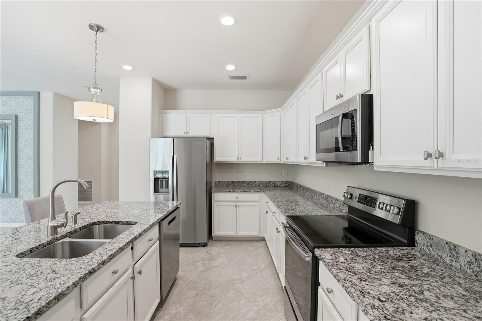 Image 14 of 37 For 14018 Aledo Court