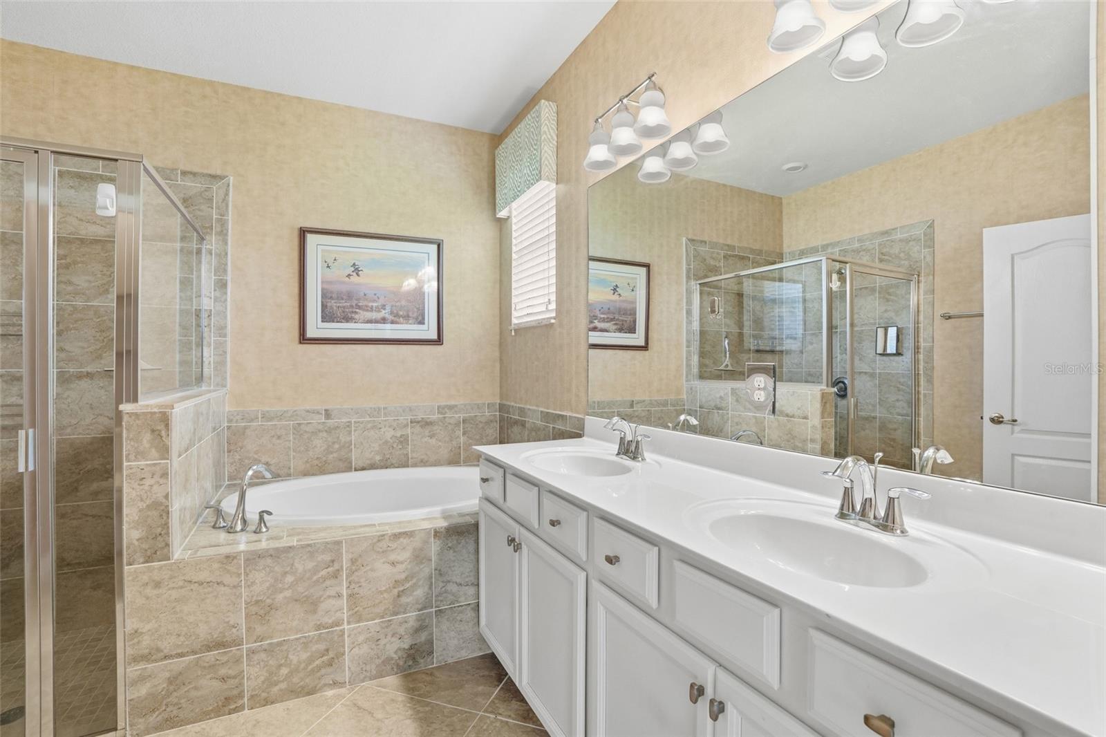 Image 22 of 37 For 14018 Aledo Court