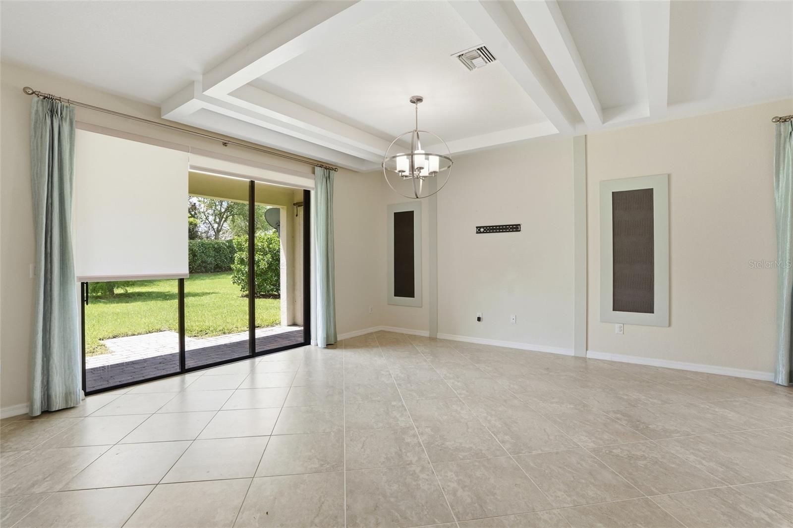 Image 6 of 37 For 14018 Aledo Court